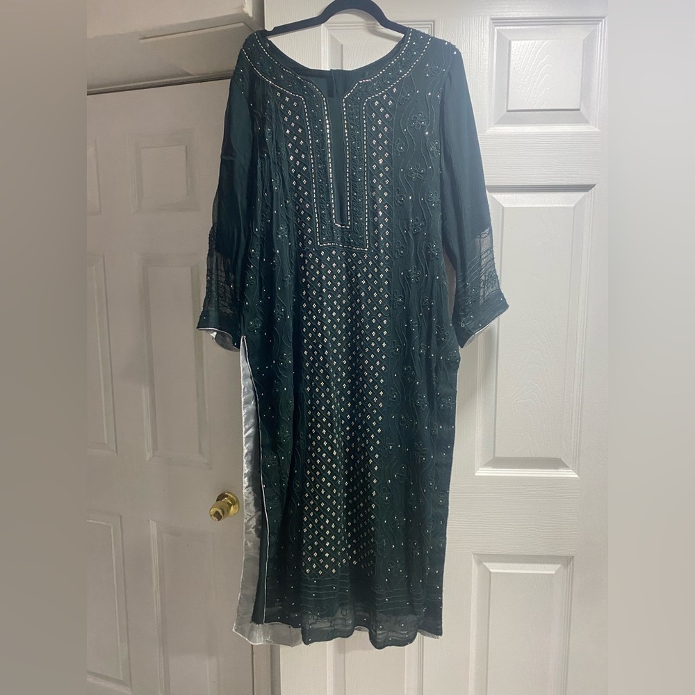 Pakistani hand embroidered mokaish and thread work 3 pc  l lined mukaish outfit